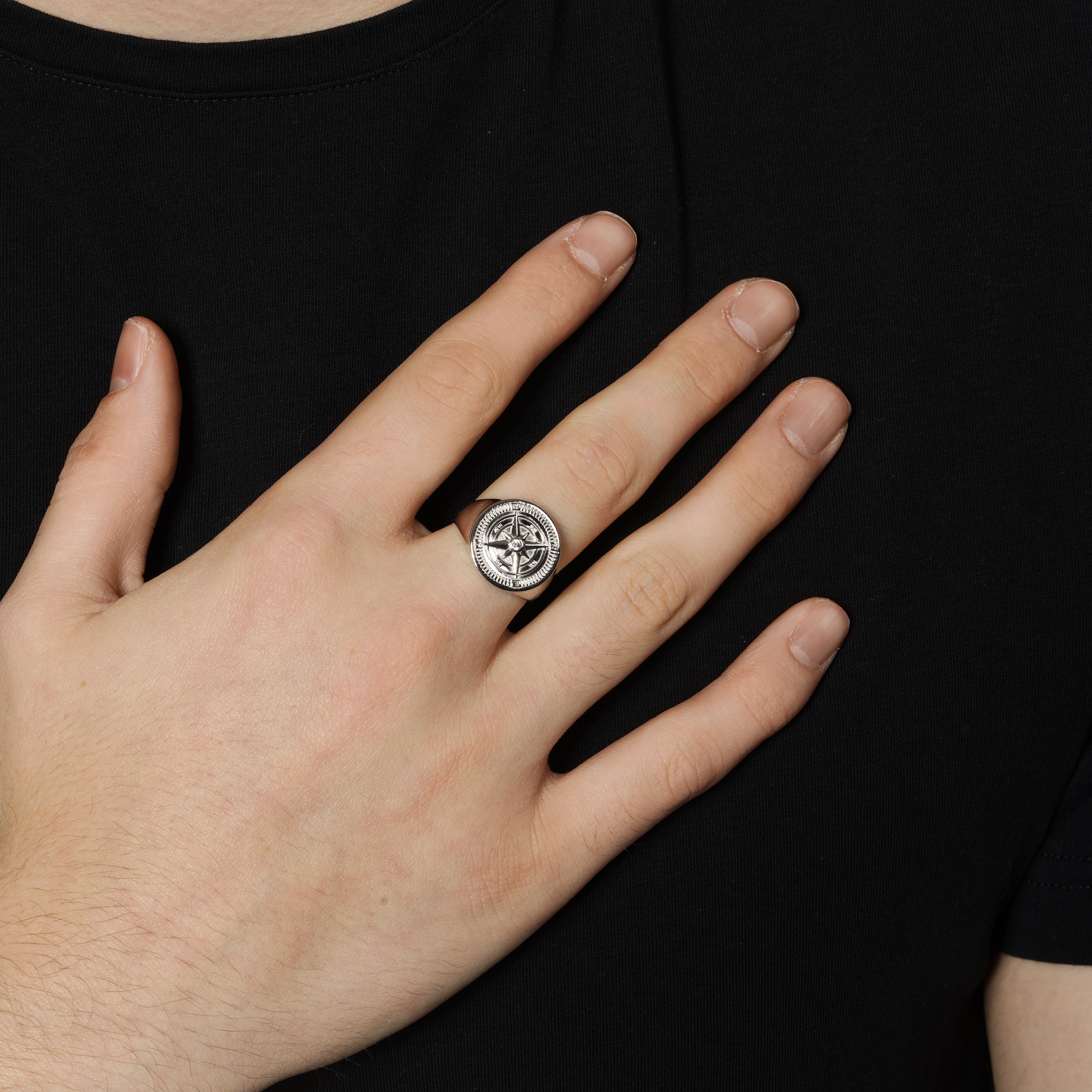 Anillo de águila octagonal con corte de diamante para hombre, de plata de ley 925 rodiada, de 18,9 mm x 18,3 mm - GMR00424