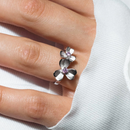 Anillo de plata 925 rodiada con circonita rosa y flor - BGR00262