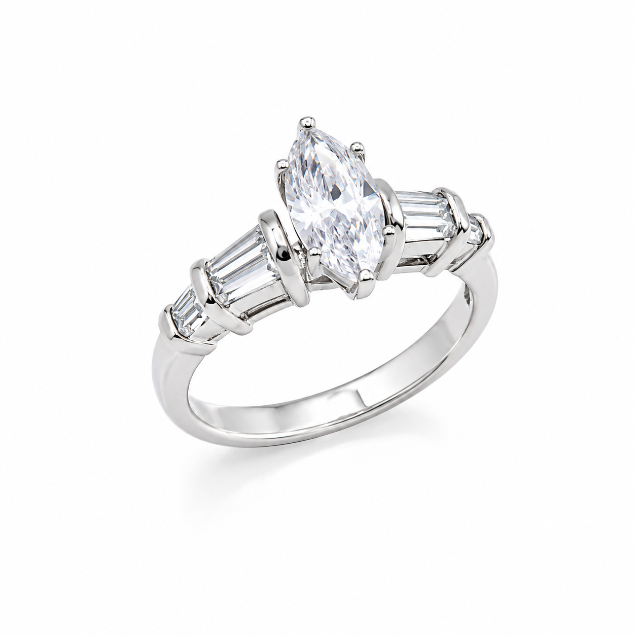 Anillo de novia con circonita cúbica transparente redonda y centro de marquesa chapada en rodio de plata 925 - BGR00443