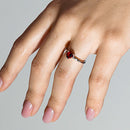 Anillo de enero con corazón de circonitas rojas en plata de ley 925 rodiada - BGR00521JAN