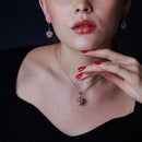 Liquidación - Conjunto de pendientes de gancho y collar colgante con circonitas multicolores y corona de plata 925 rodiada - BGS00014