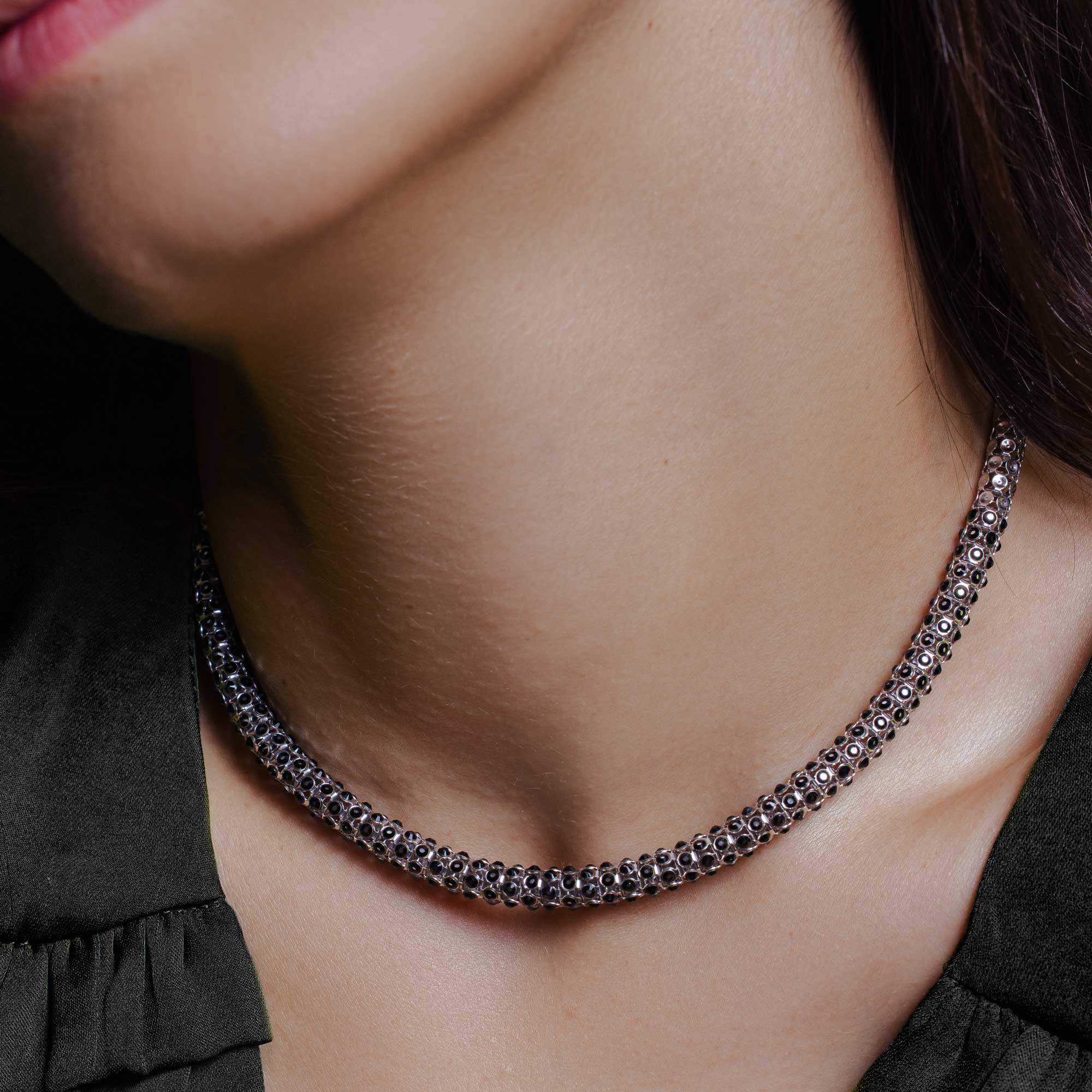 Collar italiano con circonita negra chapada en rodio de plata 925 - ITN00042BLK