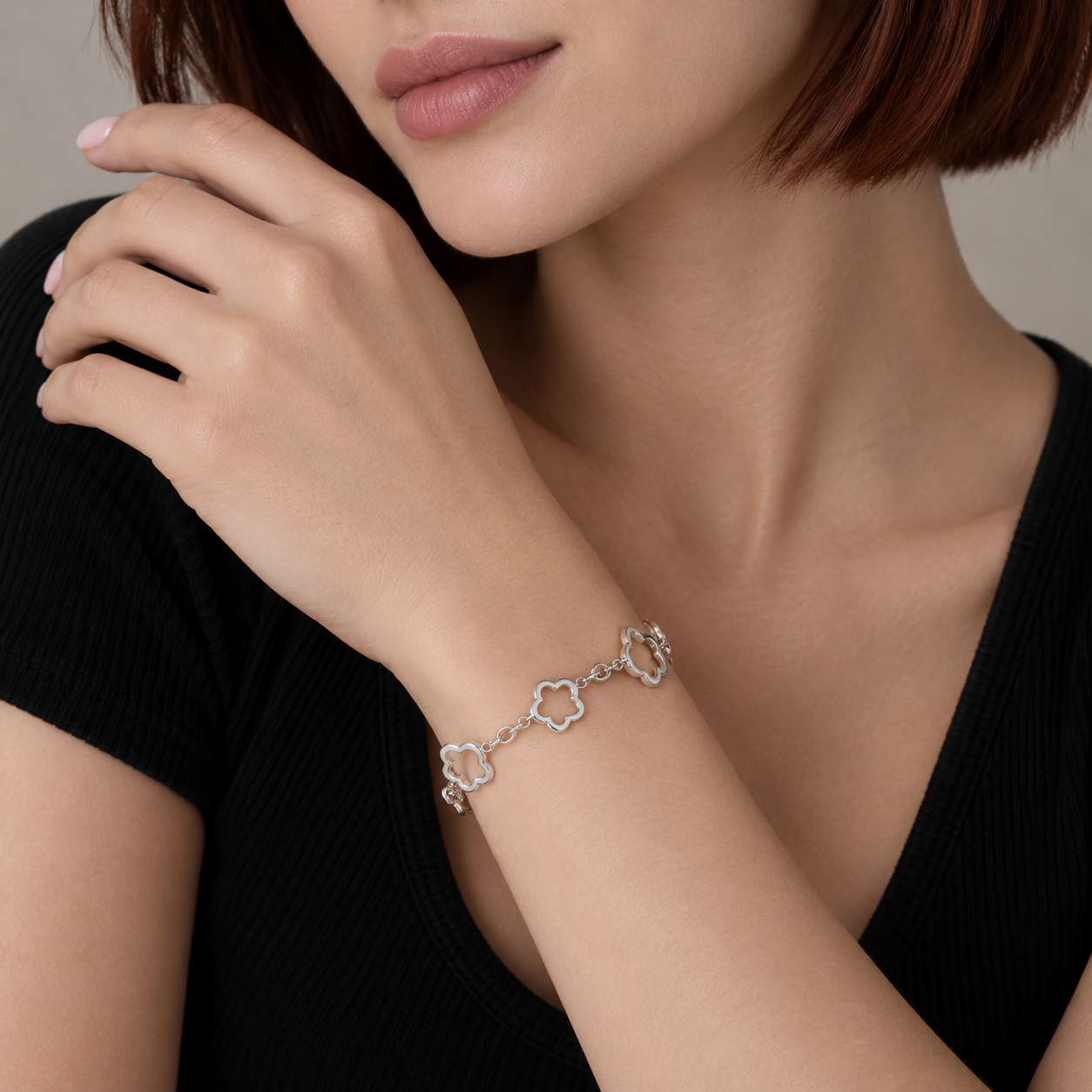 Clearance - 925 Sterling Silver High Polish Flower Cut Out Link Bracelet- SPB00039