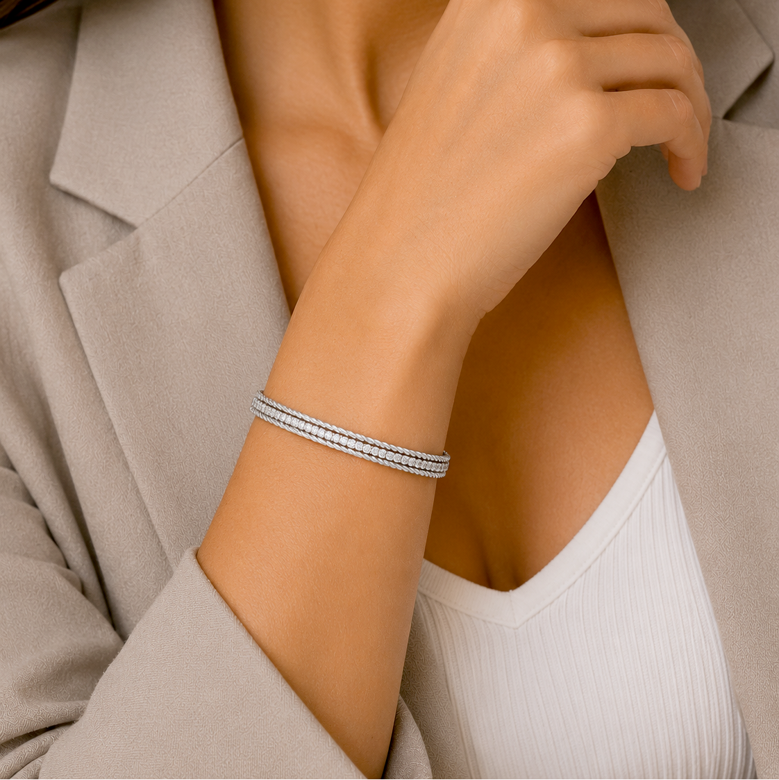 Brazalete abierto de plata de ley 925 rodiada con circonitas - STB00195