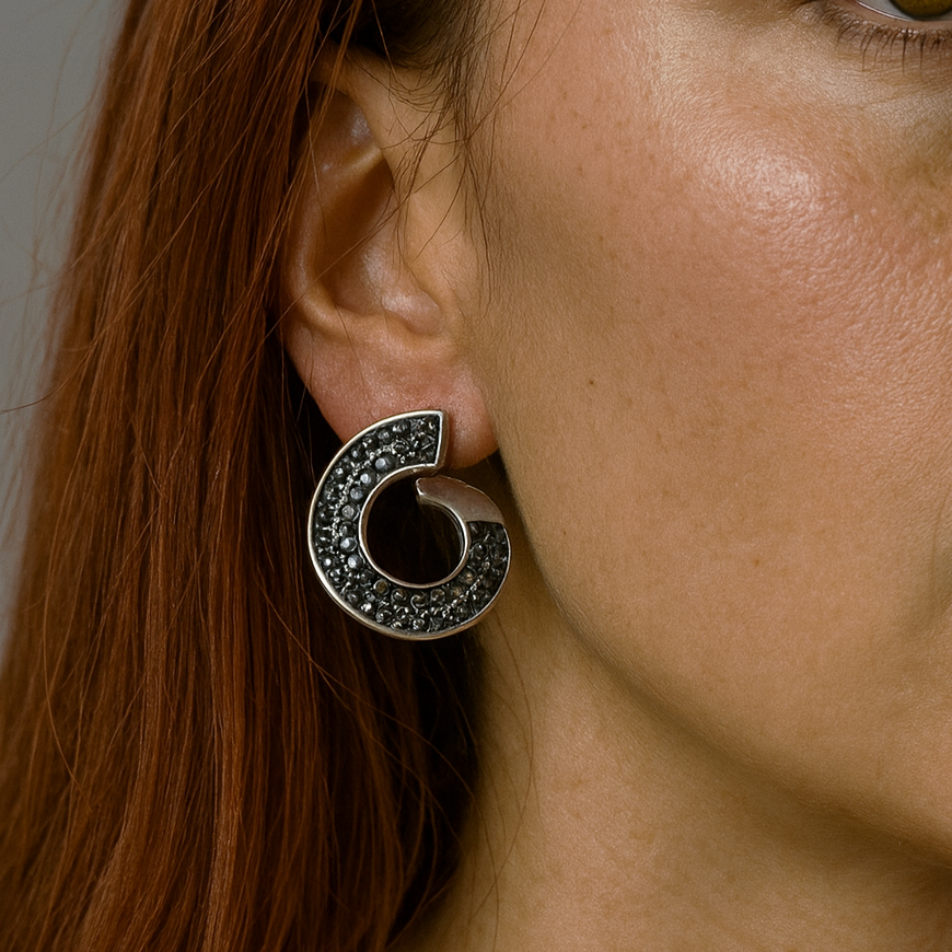 Clearance-Rhodium Plated 925 Sterling Silver Twirl Round Ramp Black CZ Hoop Earrings - STE00552