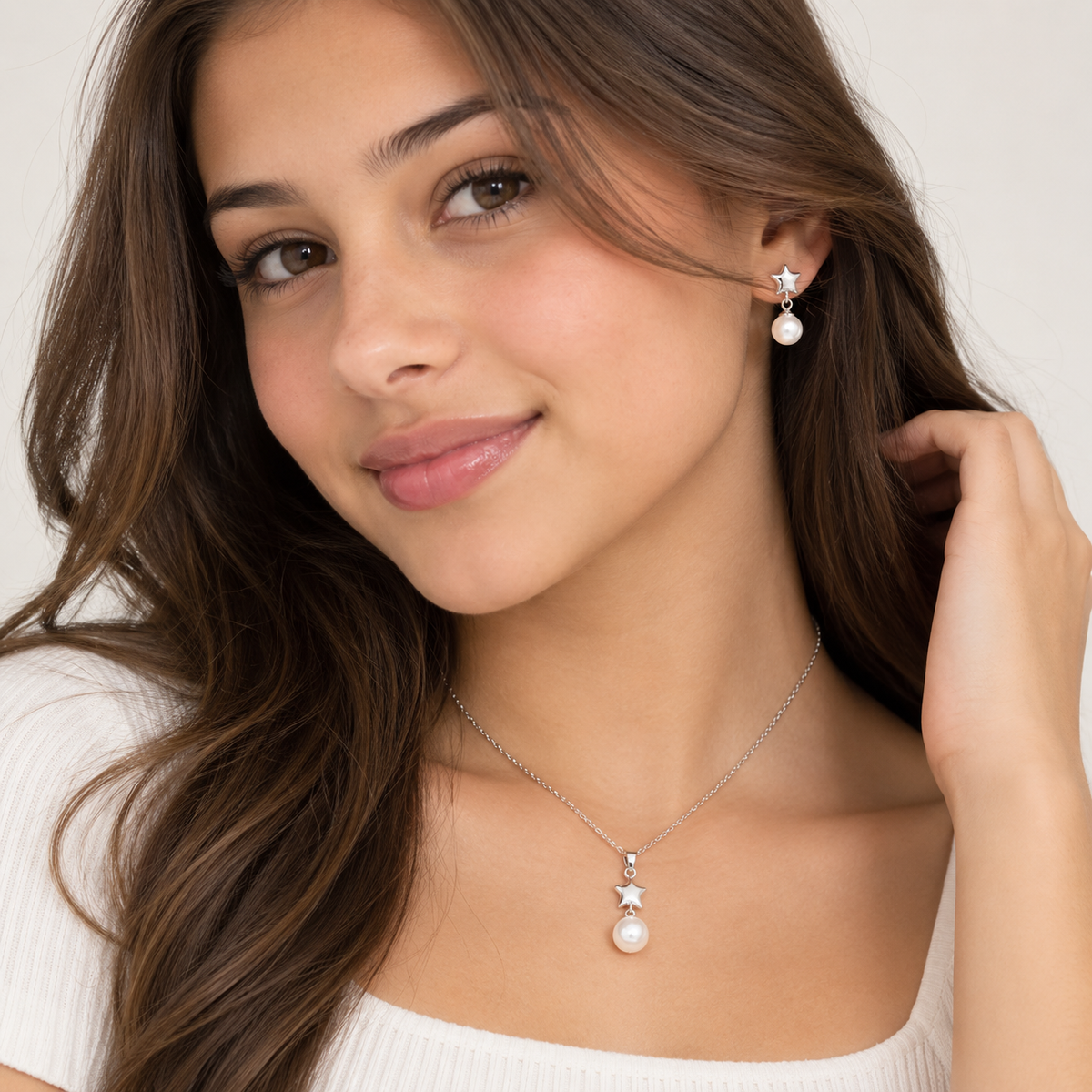 Juego de collar y aretes colgantes con perlas de esmalte blanco y estrella chapada en rodio de plata 925 - STS00448