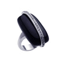Anillo alargado de ónix negro con circonitas transparentes y baño de rodio en plata 925 - BGR00185