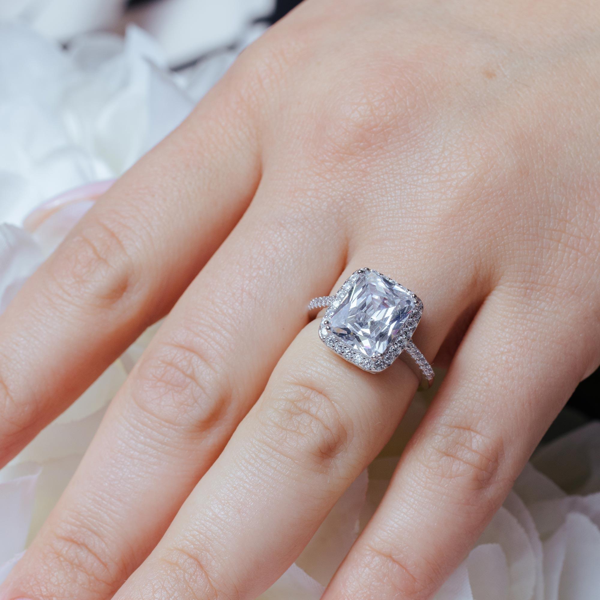 Rhodium Plated 925 Sterling Silver Clear Cluster CZ Square Ring - ACR00008