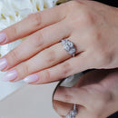 Anillo de plata 925 chapado en rodio con pavé transparente en racimo CZ pasado presente futuro - ACR00015