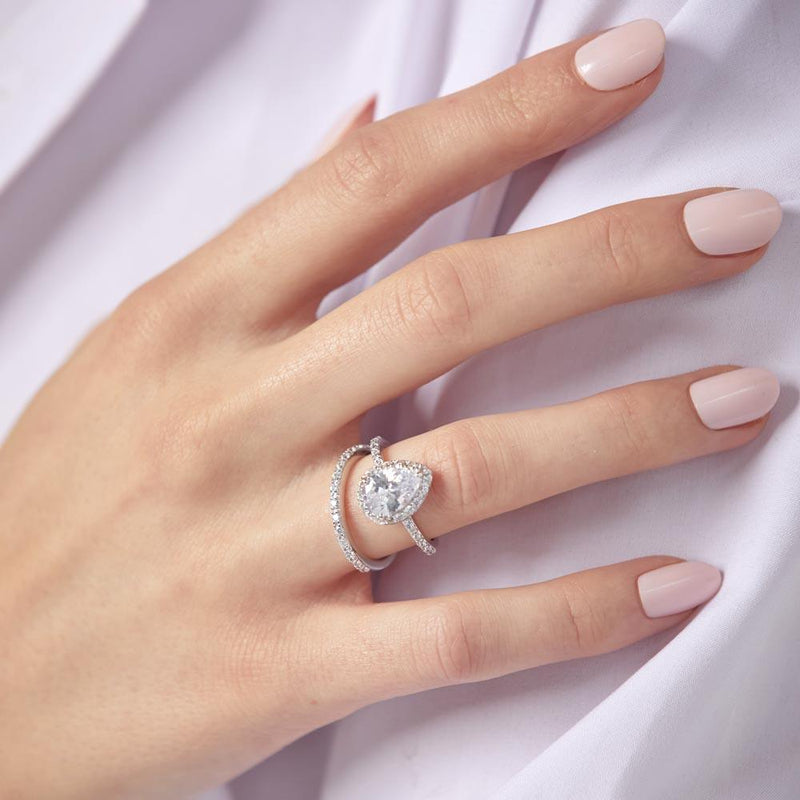 Juego de anillos de novia con circonita cúbica transparente en forma de pera bañada en rodio de plata 925 - BGR00530