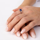 Anillo de plata de ley 925 rodiada con circonita azul central - BGR01138BLU