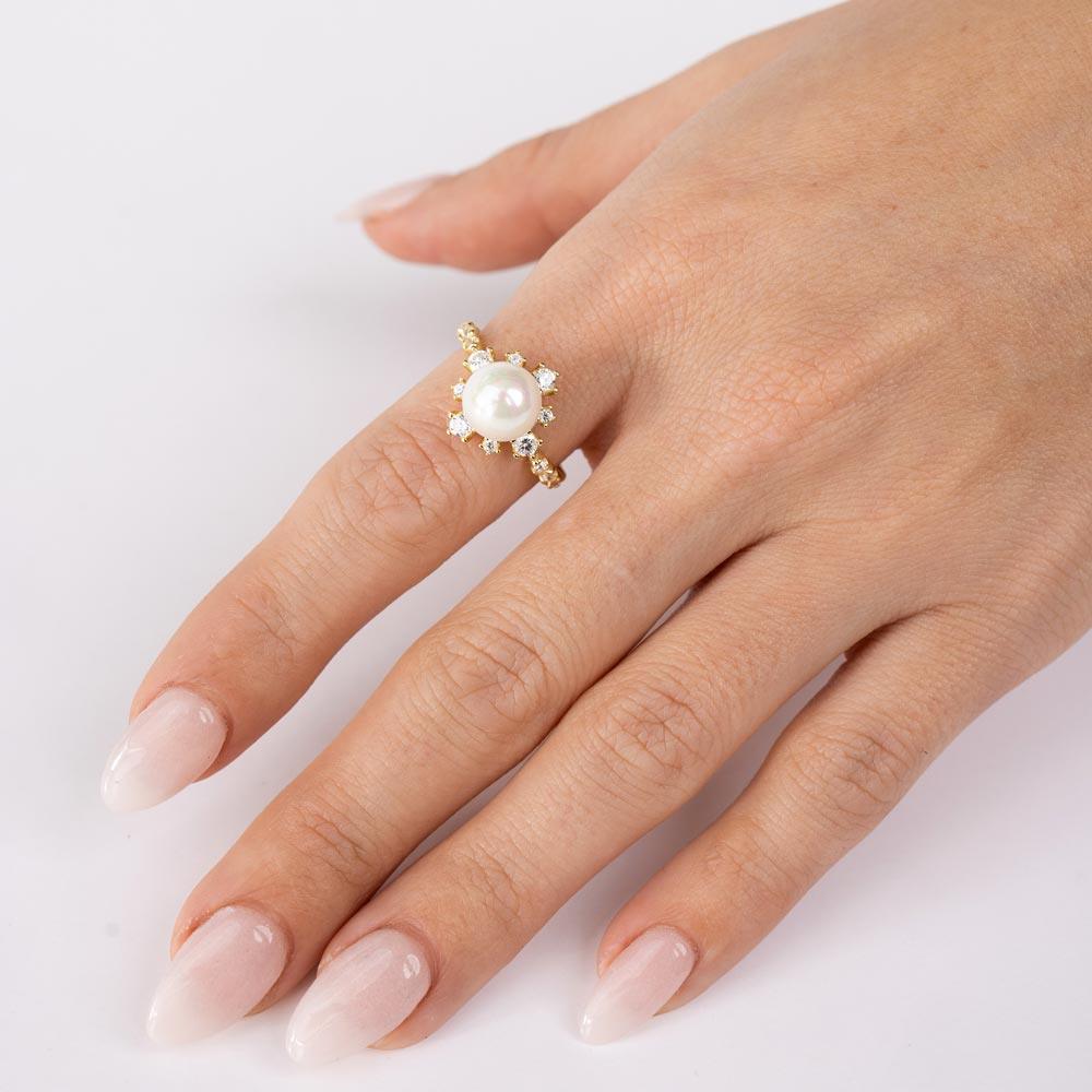 Anillo de plata de ley 925 bañado en oro con perla blanca y circonita - BGR01300
