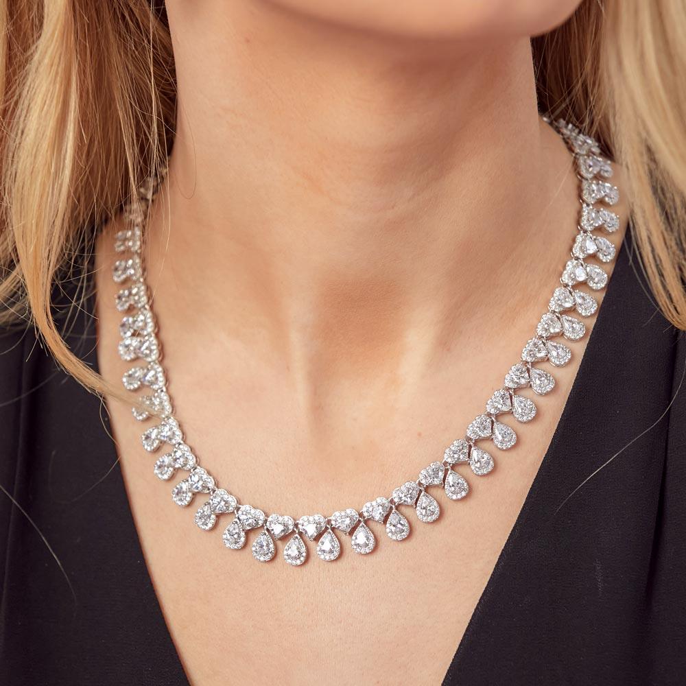 Collar de tenis con circonitas cúbicas en forma de corazón y lágrima de plata de ley 925 rodiada - GMN00107