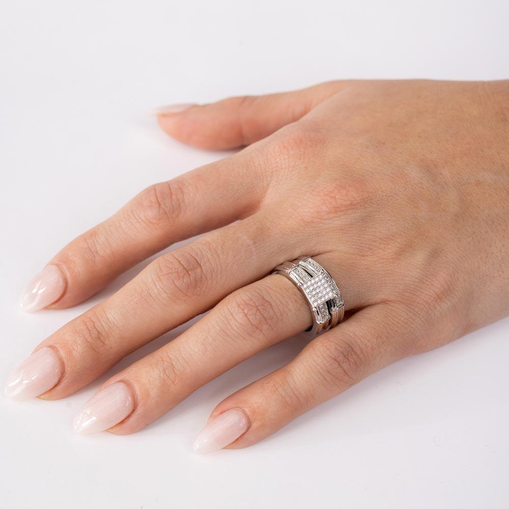 Anillo central cuadrado pavimentado con circonita cúbica chapada en rodio de plata 925 - GMR00166