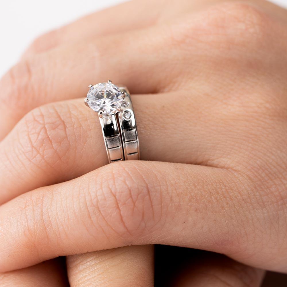 Anillo de novia de tres piezas en plata de ley 925 rodiada con diseño de caña lineal - GMR00188