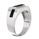 Anillo rectangular de plata de ley 925 rodiada con circonitas negras y transparentes - GMR00216RB