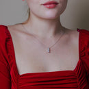 Collar con colgante de circonita cúbica transparente chapado en rodio de plata 925 con 3 circonitas graduadas - BGP00076