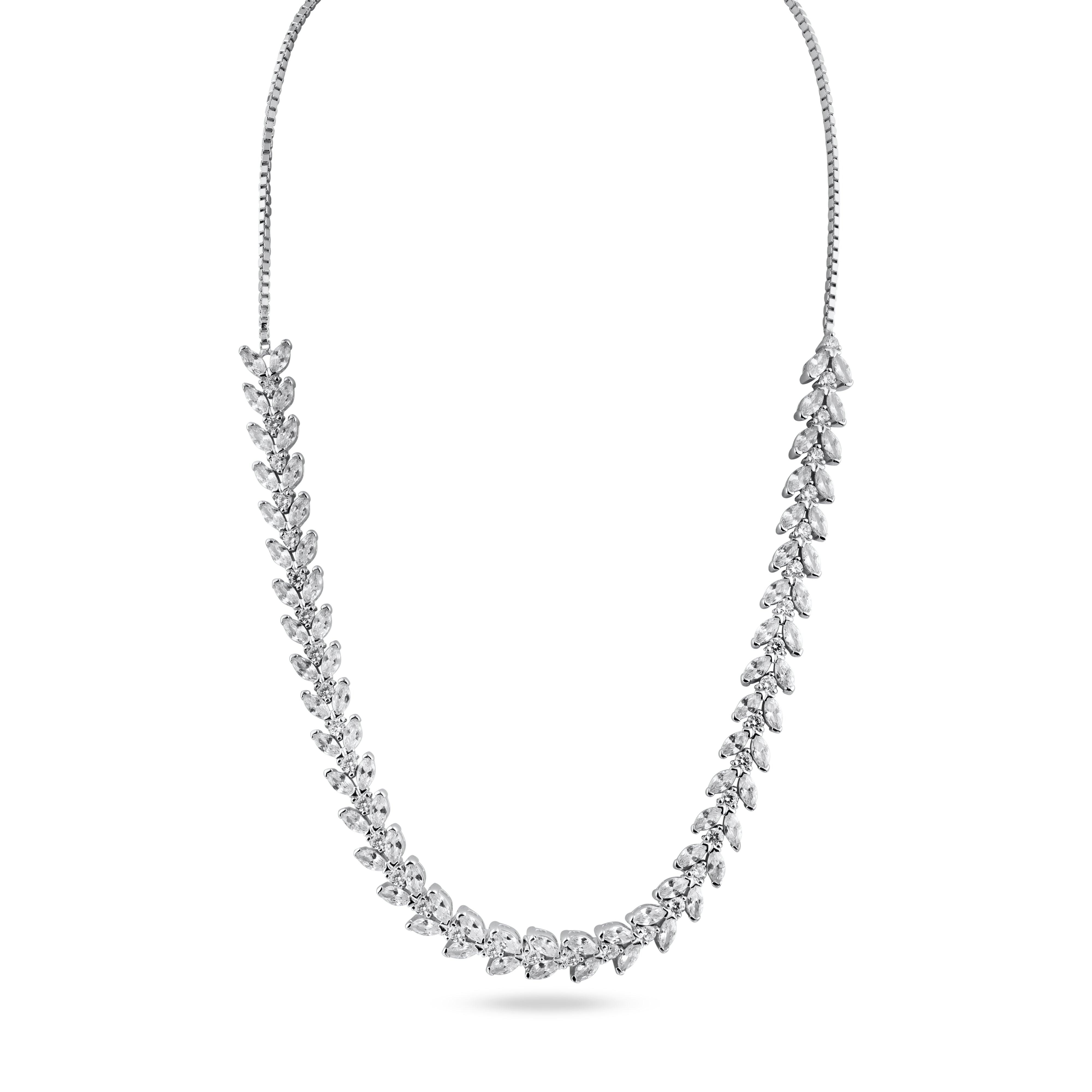 Collar ajustable de plata de ley 925 rodiada con eslabones de hoja y circonitas - BGP01254